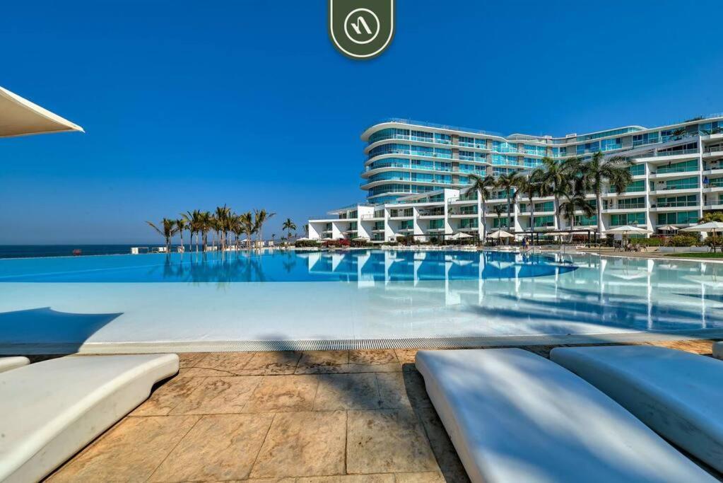 Apt With Private Balcony - Beach Access 布塞里亚斯 外观 照片