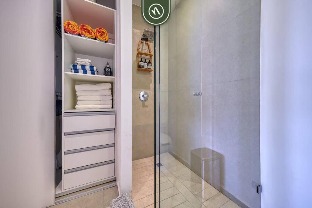 Apt With Private Balcony - Beach Access 布塞里亚斯 外观 照片
