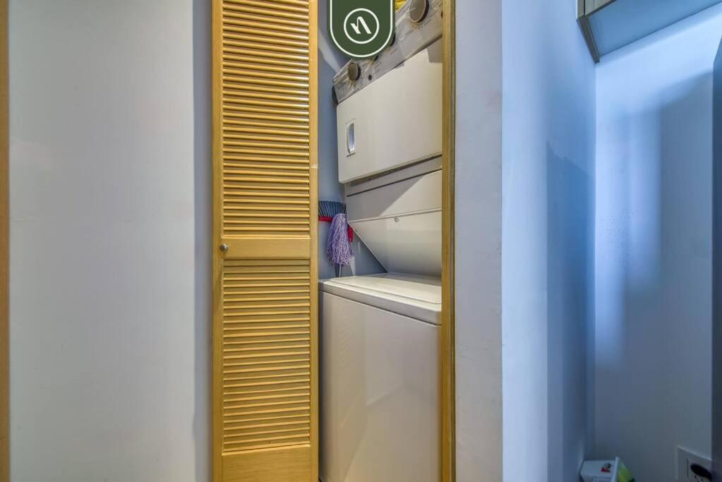 Apt With Private Balcony - Beach Access 布塞里亚斯 外观 照片