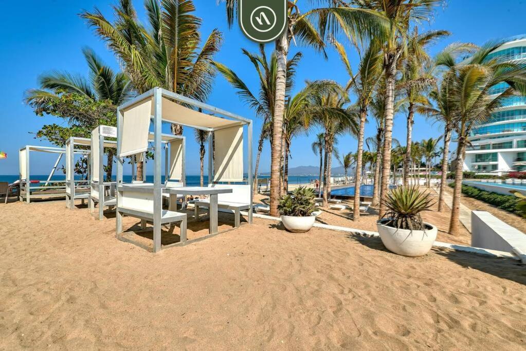 Apt With Private Balcony - Beach Access 布塞里亚斯 外观 照片